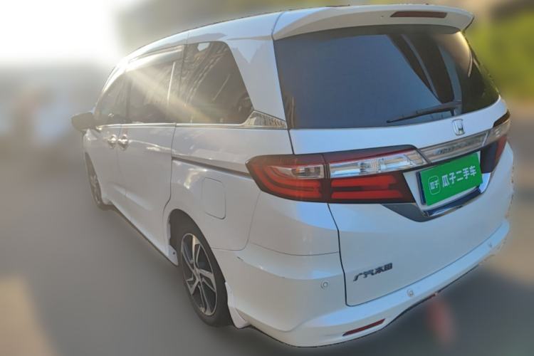 Used Honda Odyssey 2015 Updated Version 2.4L Smart Edition Rear Left 45 Deg