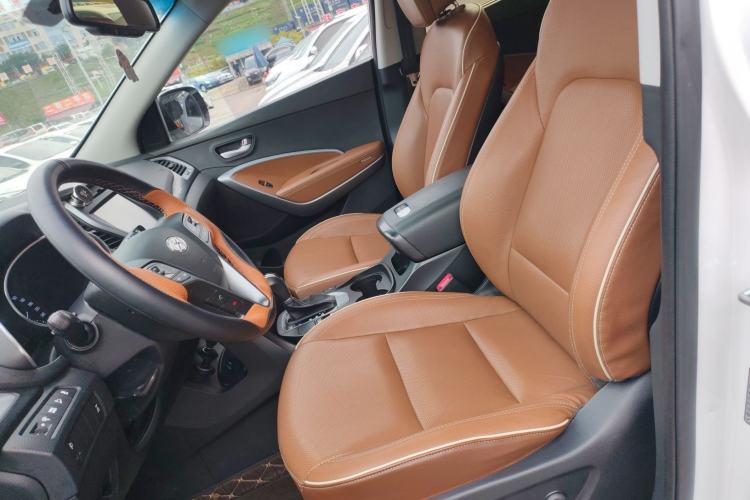 Used Hyundai Santa Fe 2017 2.0T Automatic All-Wheel Drive Smart 7-Seater
