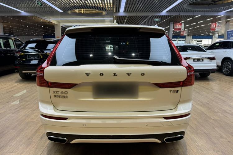 Used Volvo XC60 2021 T5 4x4 Smart & Advanced Sport Edition Exterior 2