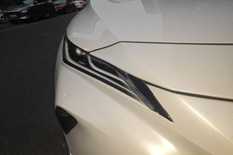 Used Toyota Venza 2023 2.0L CVT Two-Wheel Drive Prestige Version
