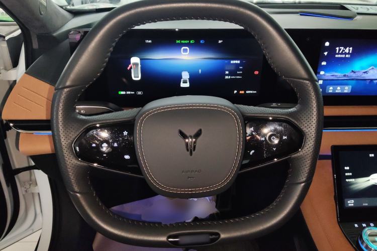 Used VOYAH PASSION 2023 Four-Wheel Drive Long-Range Version Steering Wheel