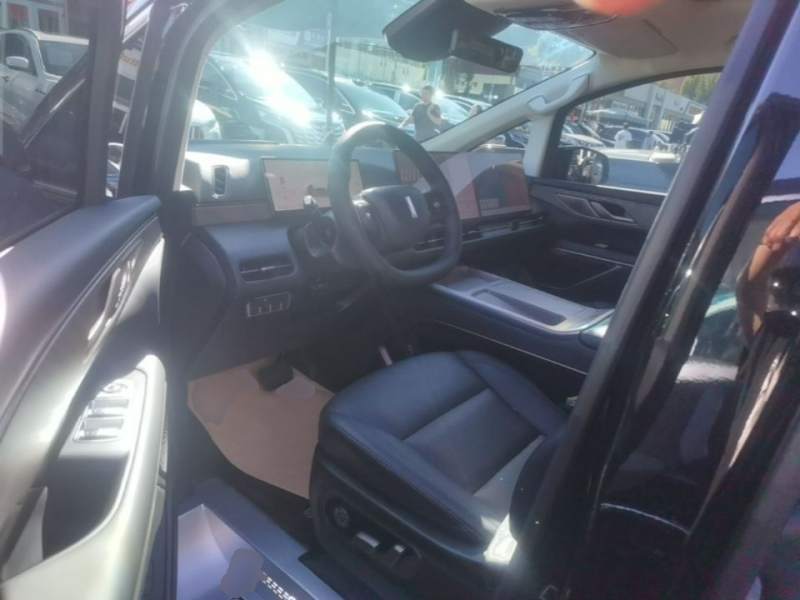 Used Wey Gaoshan 2025 Four-Wheel Drive Alpine 8 — 15