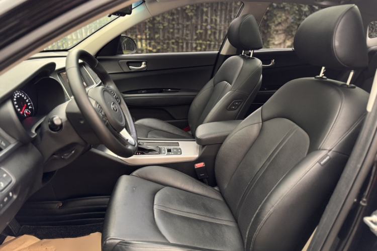 Used Kia K5 New Energy 2018 2.0L ZhiZun Edition
