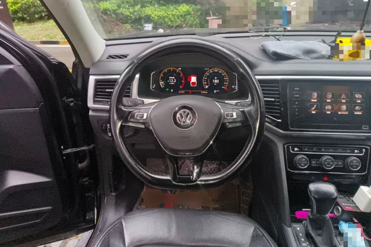 Used Volkswagen Teramont 2020 330TSI Two-Wheel-Drive Luxury Edition China VI Standard Steering Wheel