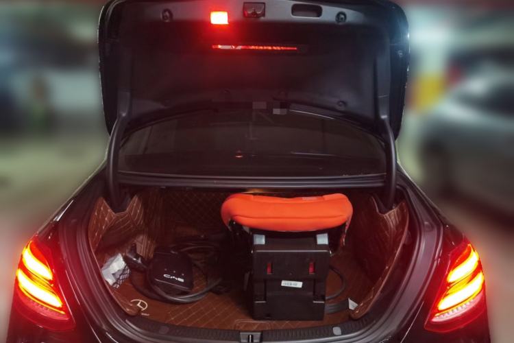 Used Mercedes-Benz E-Class 2018 Facelift E 200 L Trunk