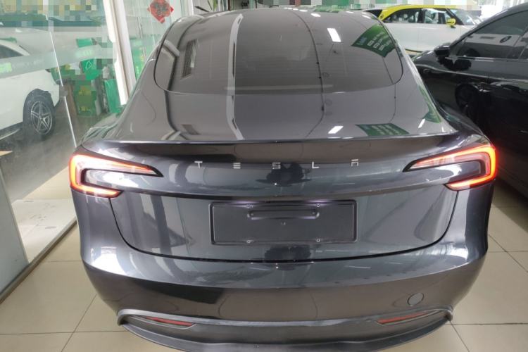Used Tesla Model 3 2023 Rear-Wheel-Drive Version
