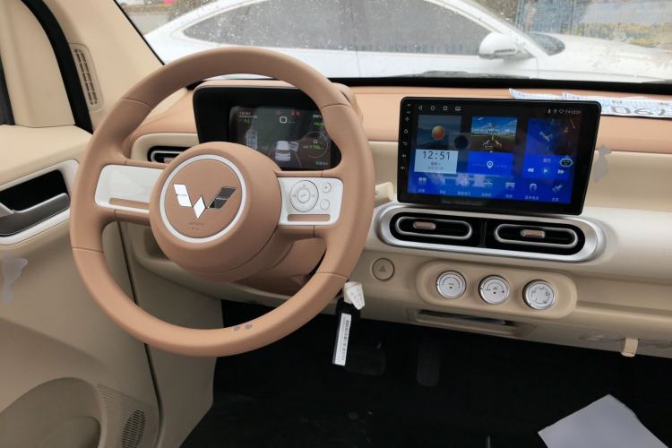 Used Wuling Hongguang MINIEV 2024 3rd Generation 215km Youth Edition
