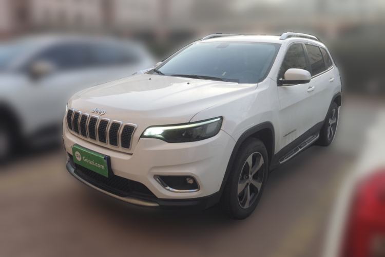 Used Jeep Cherokee 2019 2.0T Four-Wheel Drive Explorer Edition China VI Emission Standard
