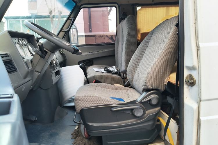 Used Iveco Daily 2014 2.5T-A35 NJ6484ACM47Z4