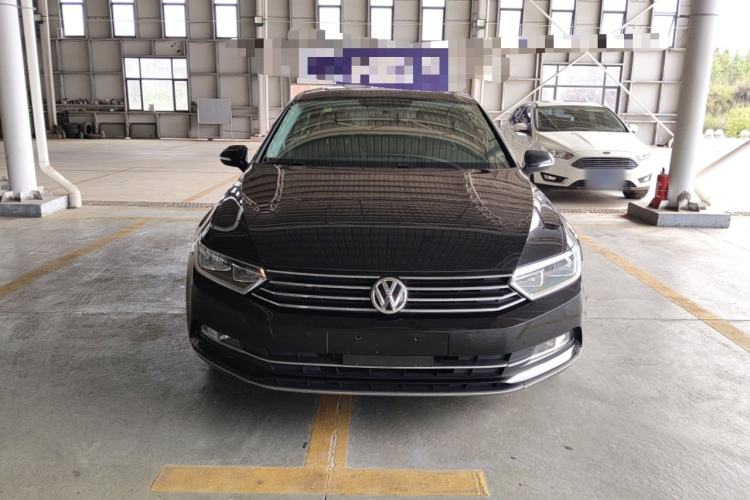 Used Volkswagen Magotan 2017 330TSI DSG Leading Model Front