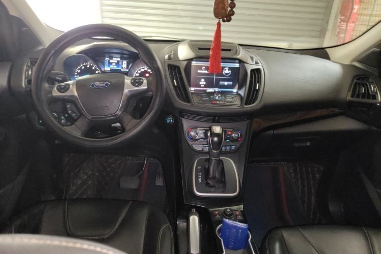 Used Ford Kuga 2013 2.0L GTDi Four-Wheel-Drive Sport Model Center Console