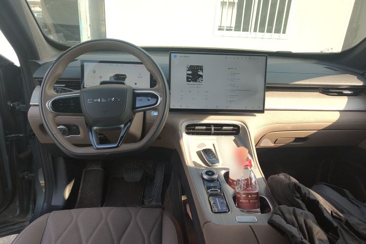 Used Chery Tiggo 8 PLUS 2025 290TGDI DCT Prestige 5-Seater
