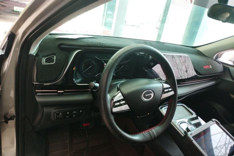 Used AION S 2023 Meizu 580 Lithium Iron Phosphate Center Console