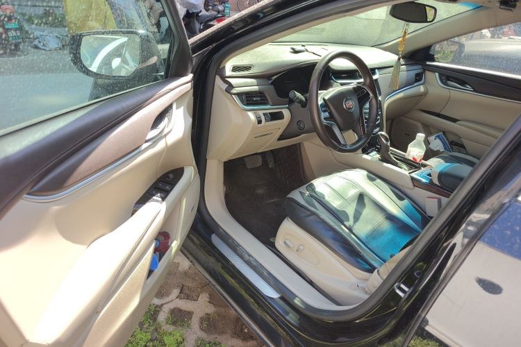 Used Cadillac XTS 2015 28T Comfort Model
