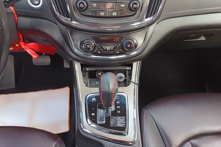 Used Baojun 560 2016 1.8L iAMT Luxury Model