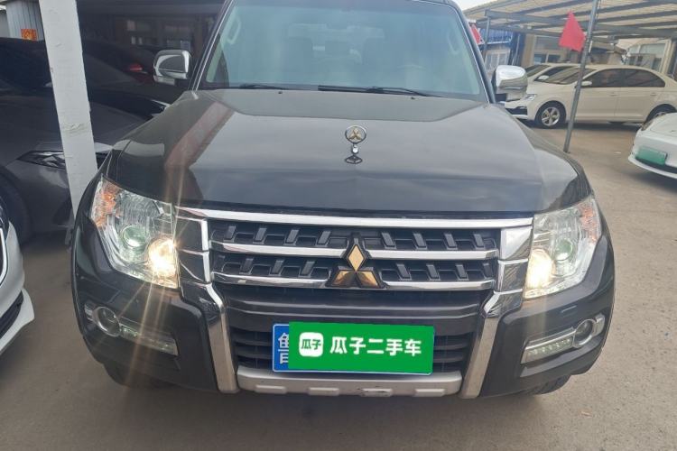 Used Mitsubishi Pajero 2019 V97 3.8L 5-Door GLS Middle East Edition