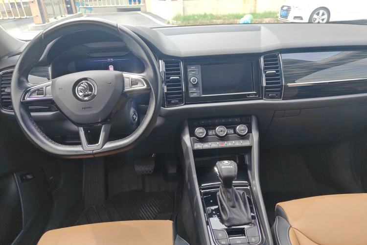 Used Skoda Kodiaq GT 2019 TSI330 Two-Wheel-Drive Luxury Edition China V Standard Center Console