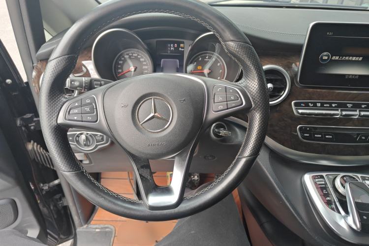 Used Mercedes-Benz V-Class 2018 V 260 Prestige Edition China VI Steering Wheel