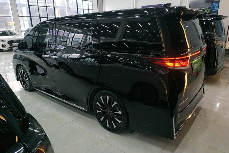 Used Toyota Vellfire 2024 Crown Dual-Engine 2.5L Supreme Executive Edition