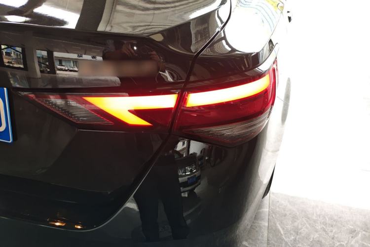 Used Nissan Sylphy 2023 1.6L CVT Black Gold Edition