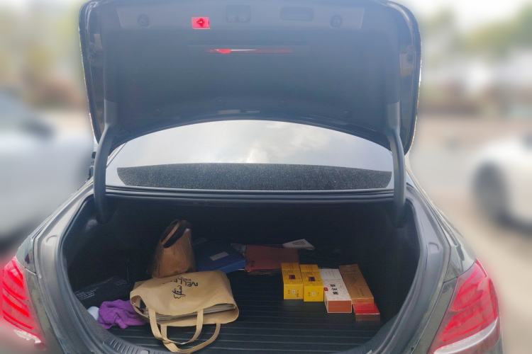 Used Mercedes-Benz E-Class 2018 Facelift E 200 L Trunk