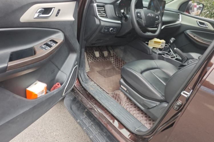 Used JMC Yuhu 7 2022 2.0T Manual Diesel 4x4 Comfort Version Standard Wheelbase
