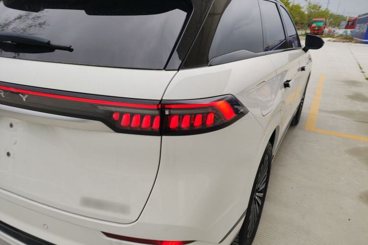 Used Chery Tiggo 9 2025 2.0T Automatic Two-Wheel Drive Luxury Edition 5 Seats Right Rear Taillight