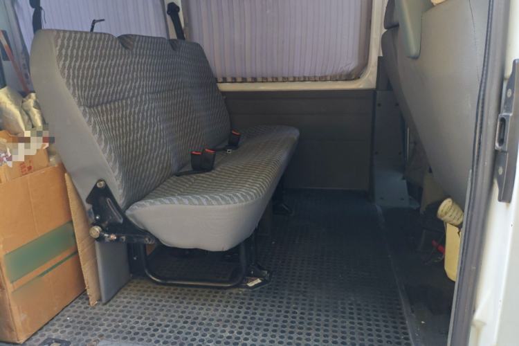 Used Ford Classic Transit 2015 2.4L Gasoline Multi-Function Vehicle Short Wheelbase 6-Seater Mid-Roof Model 4G64S4N
