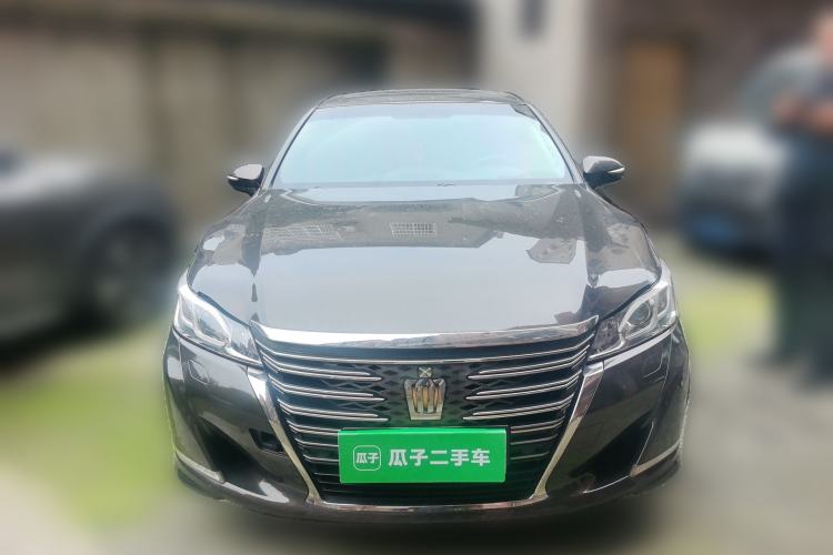 Used Toyota Crown 2018 2.0T Fashion Edition Front