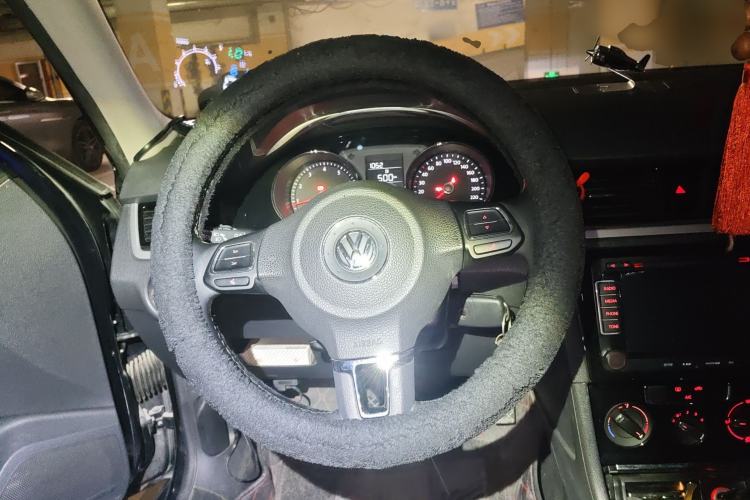 Used Volkswagen Bora 2015 Zhuihui Edition 1.6L Manual Comfort Model Steering Wheel