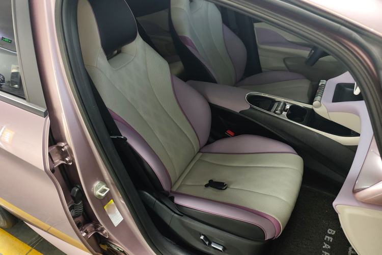 Used BYD Dolphin 2023 420 km Fashion Edition
