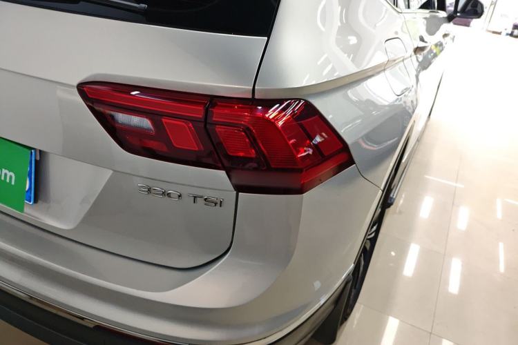 Used Volkswagen Tiguan L 2021 330TSI Automatic Two-Wheel Drive Smart Edition
