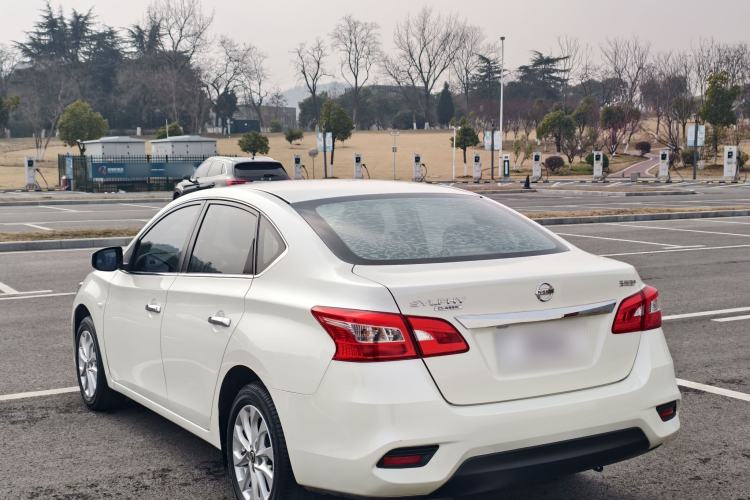 Used Nissan Sylphy 2021 Classic 1.6XL CVT Luxury Edition Exterior 6