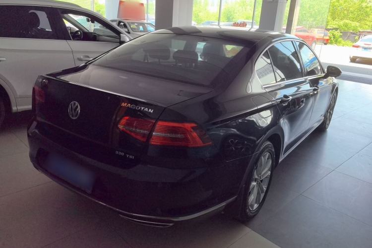 Used Volkswagen Magotan 2017 330TSI DSG Luxury Model