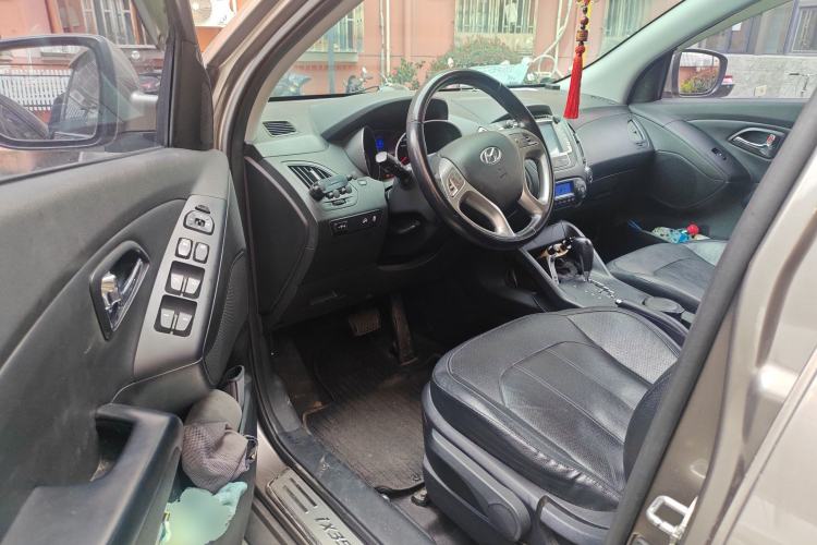 Used Hyundai ix35 2013 2.0L Automatic Two-Wheel Drive Smart GLS China V Standard
