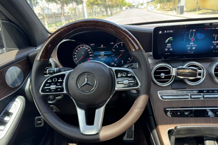 Used Mercedes-Benz GLC 2020 GLC 300 L 4MATIC Luxury Model
