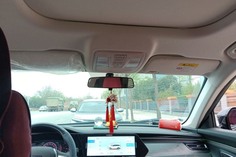 Used CHANGAN OSHAN X7 PLUS 2022 1.5T Blue Whale Edition Automatic Prestige 7-Seater Headliner