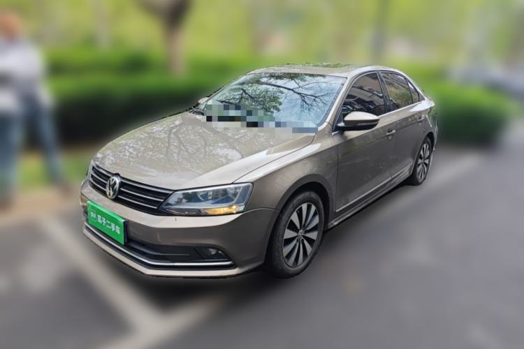 Used Volkswagen Sagitar 2017 230TSI Automatic Comfort Version