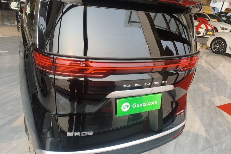 Used Denza D9 2024 DM-i 980 Four-Wheel Drive Flagship Model