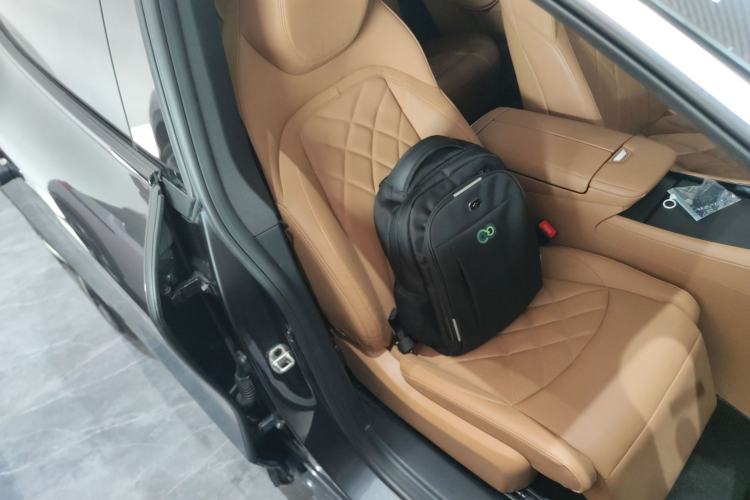 Used Rising R7 2023 Rear-Drive Screen King Edition