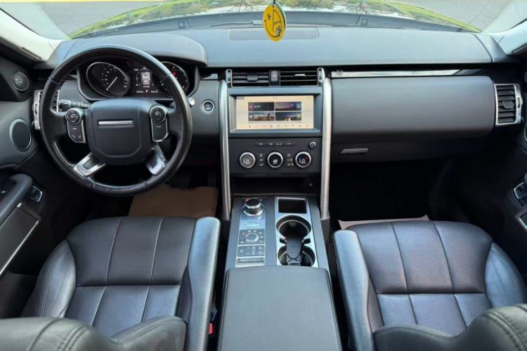 Used Land Rover Discovery 2018 3.0 SC V6 SE
