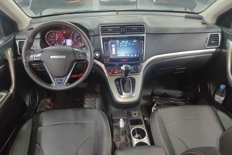 Used Haval H6 2017 Blue Label Sport Edition 1.5T Automatic Two-Wheel Drive Luxury Model Center Console