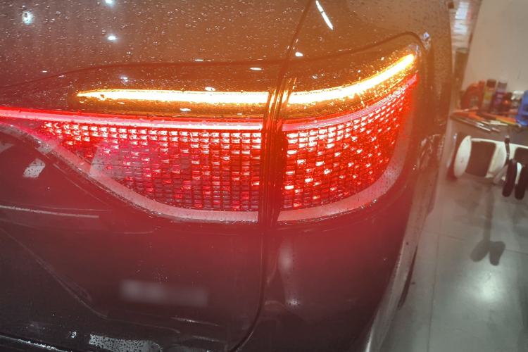 Used Hima AITO M9 2025 Extended-Range Ultra Version 52 kWh 6-Seater