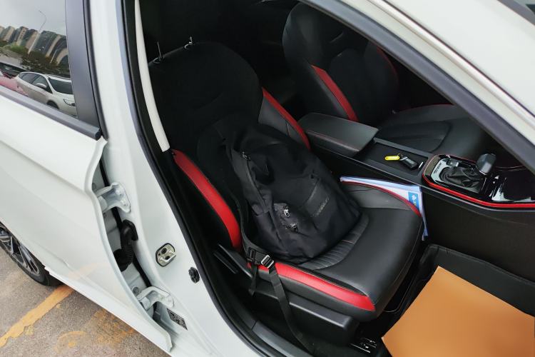 Used Dongfeng Aeolus Yixuan 2021 230T Automatic ZuiFeng Edition