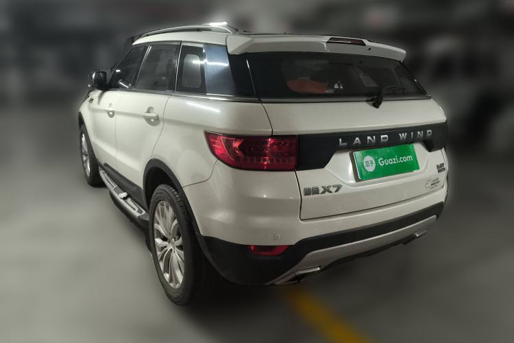 Used Land X7 2015 2.0T Panoramic Flagship Edition Rear Left 45 Deg