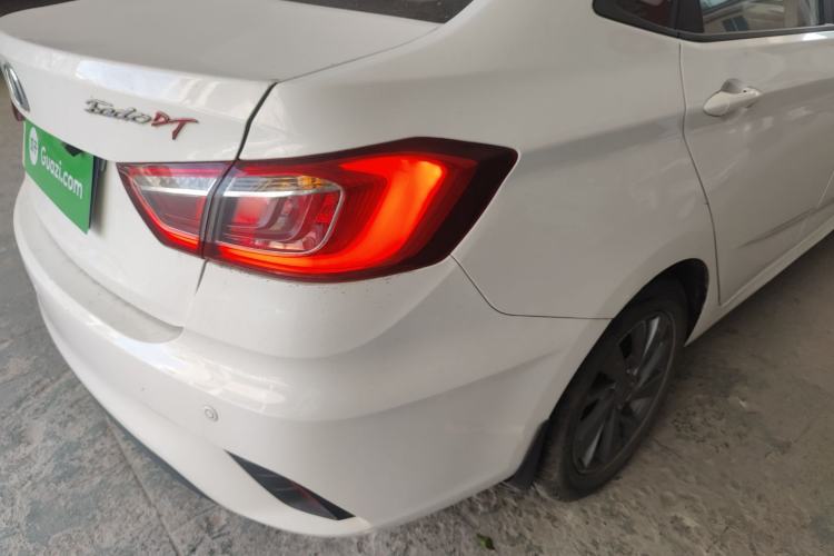 Used CHANGAN Eado DT 2018 1.6L Manual Enjoyment Model Exterior 3