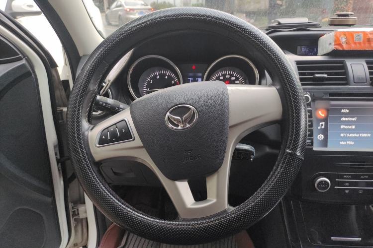 Used HYOSOW S3 2016 1.5L Manual Comfort Version China V Steering Wheel