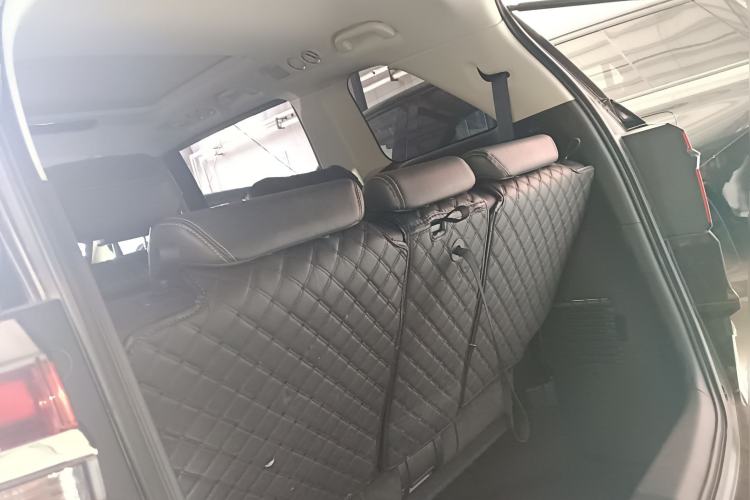 Used Honda Elysion 2019 2.0L Hybrid Luxury Edition Trunk