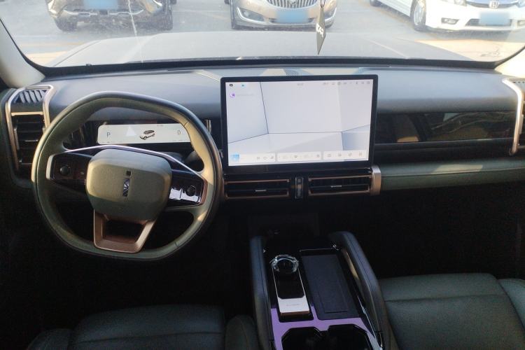 Used iCAR 03 2024 501km Four-wheel Drive Long-Range Advanced Version