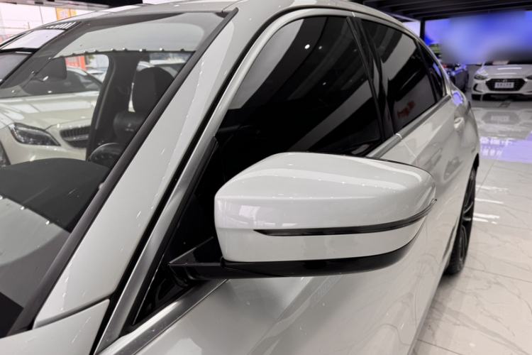 Used BMW 3 Series 2020 325Li M Sport Package Exterior 1